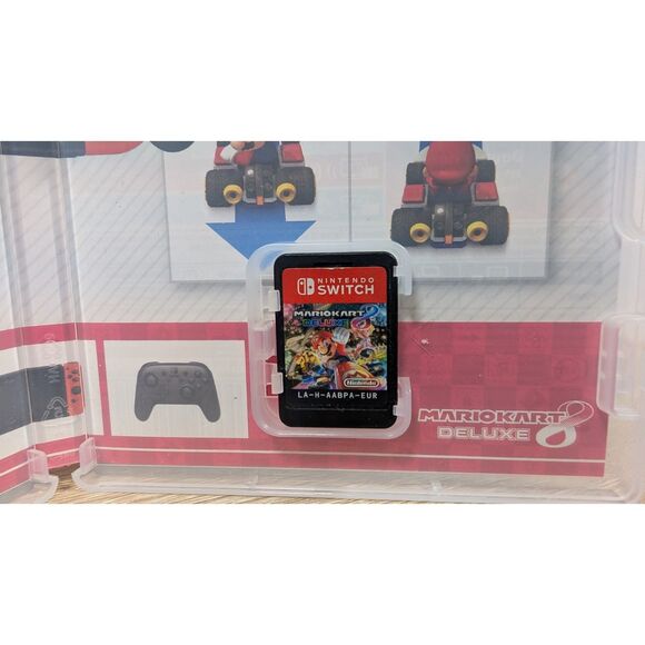 Mario Kart 8 Deluxe (Nintendo Switch, 2017) – Complete with Case & Cartridge - Picture 4 of 5